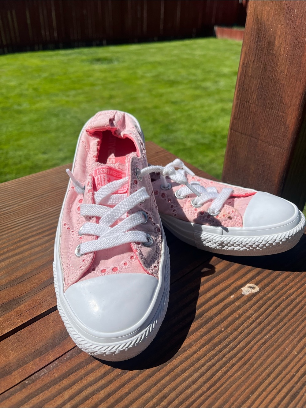 Converse Pink Low-Top Canvas Lace-Up Sneakers with White Toe. Shoreline slip on